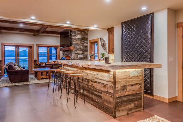 Bar Installation in Palestine