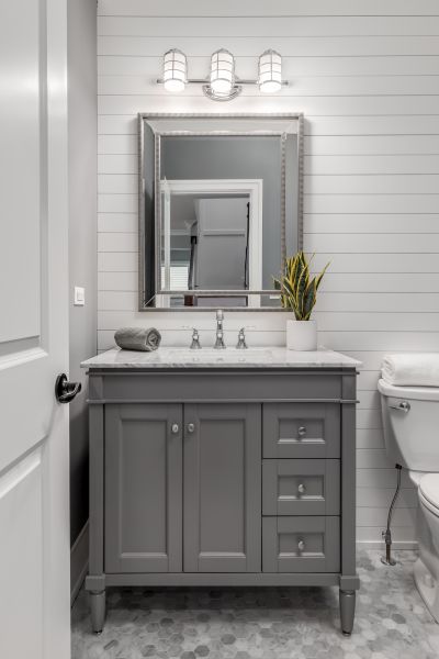 Vanity Refacing in Palestine
