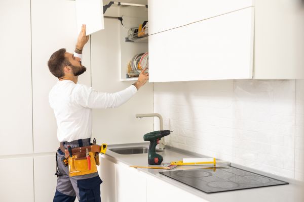 Cabinet Service in Palestine